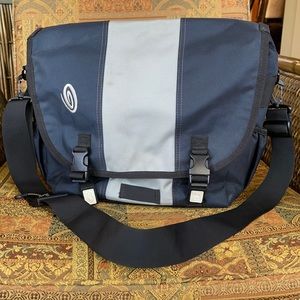 Timbuk2 Medium Custom Classic Messenger Bag BIN 11